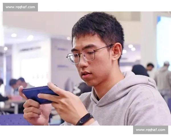 争冠之路再启航 各路豪强激烈角逐 谁能问鼎巅峰荣光 争冠之路再启航 各路豪强激烈角逐 谁能问鼎巅峰荣光